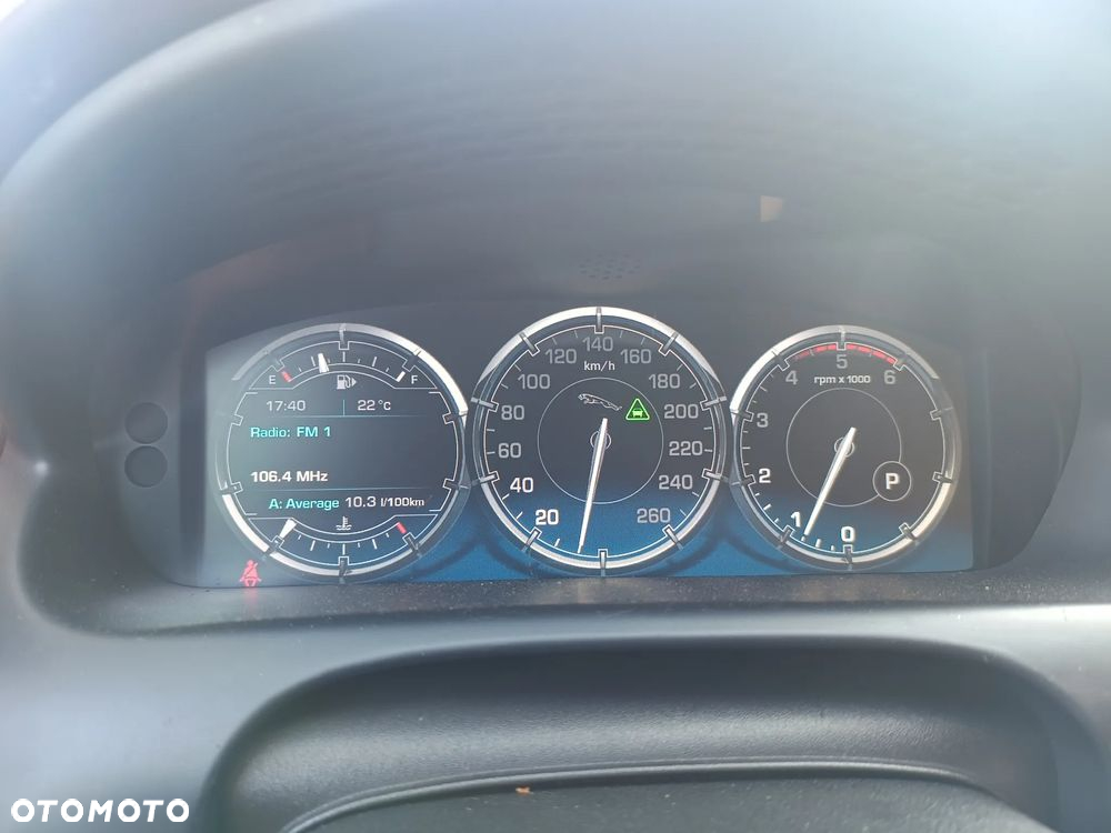Jaguar XJ 3.0 D V6 Luxury - 9