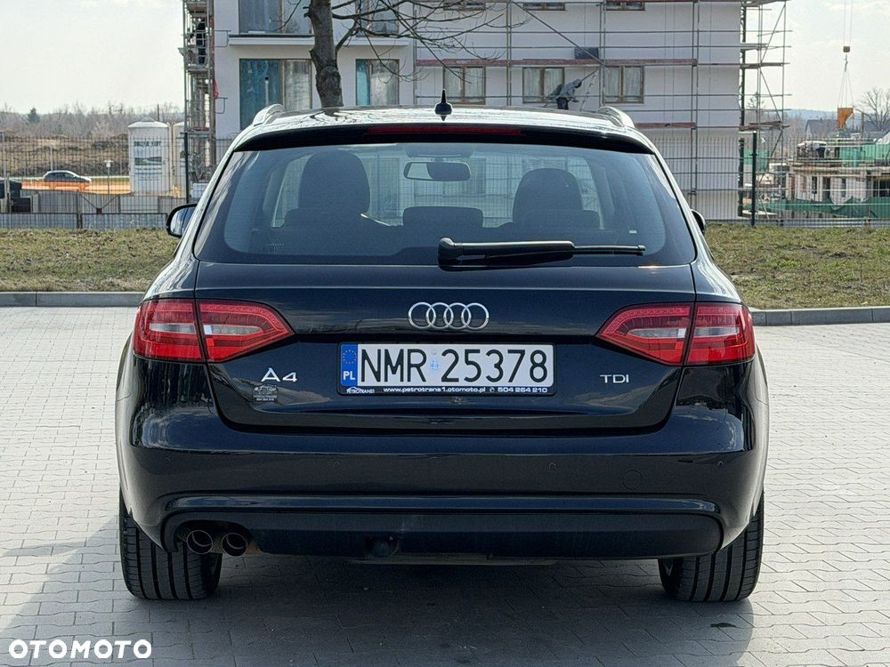 Audi A4 Avant - 11