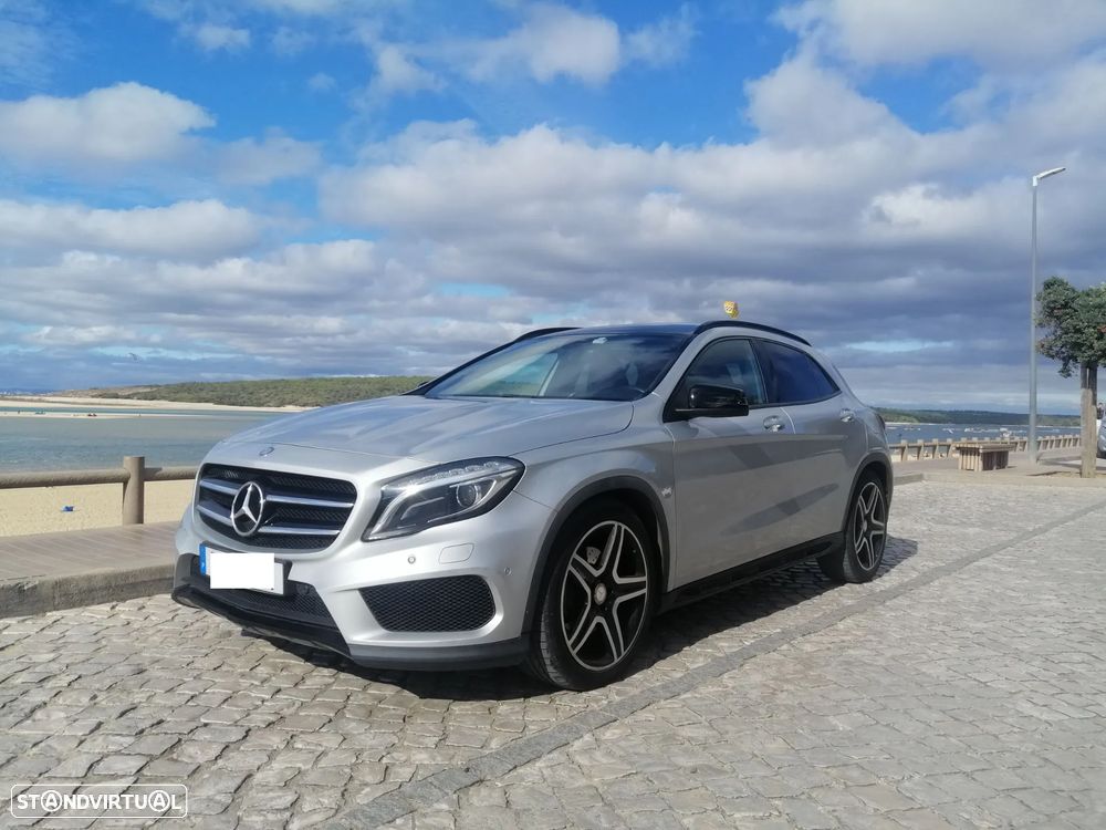 Mercedes-Benz GLA 220 d 4Matic 7G-DCT AMG Line - 1