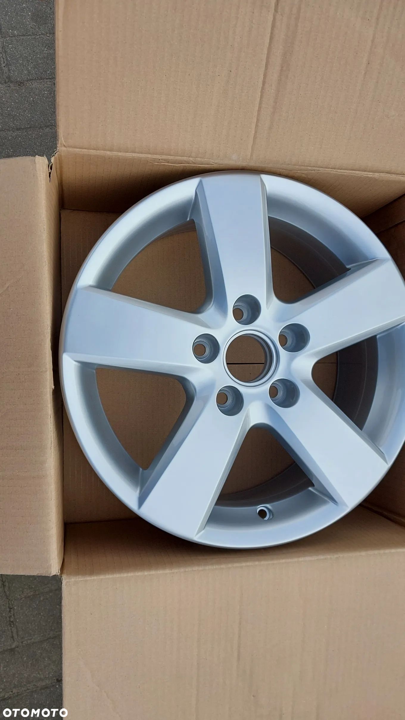 VW TOURAN 1T0 FELGA 6.5JX16 ET50 1T0601025 M ORYGINAŁ NOWE - 1