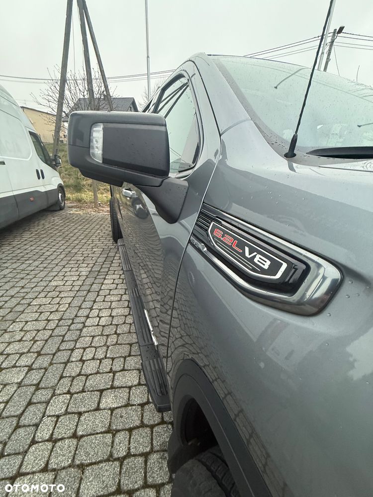 GMC Sierra - 12