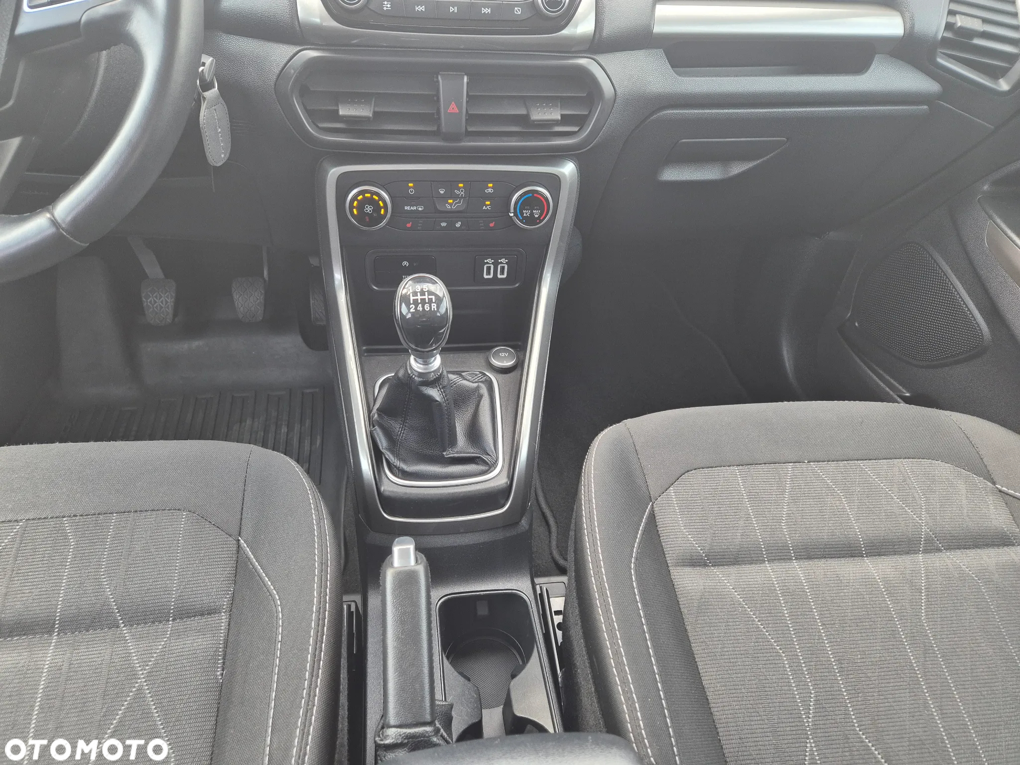 Ford EcoSport - 9