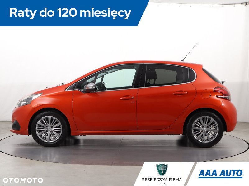 Peugeot 208 - 3