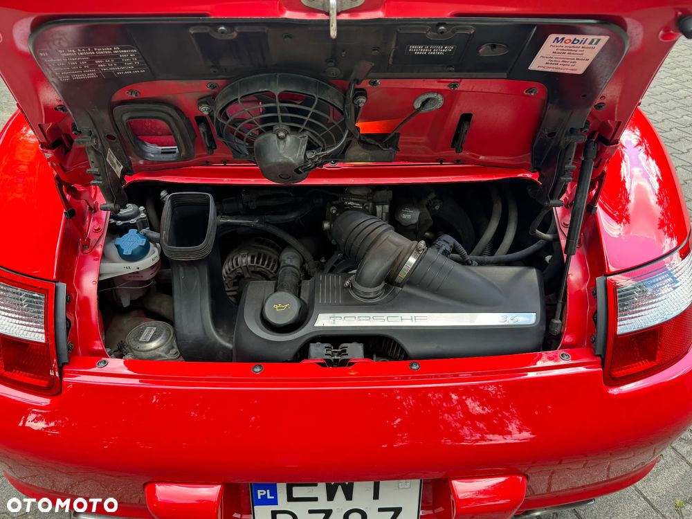 Porsche 911 - 33