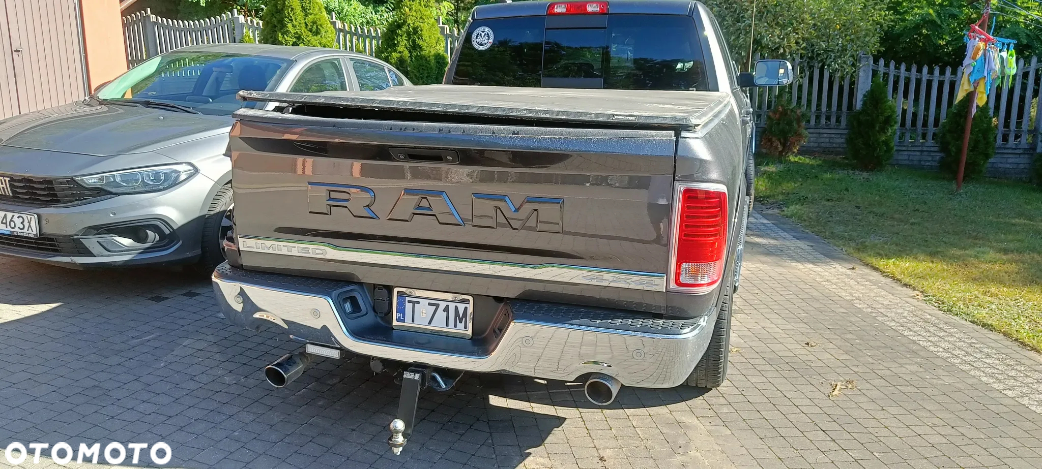 Dodge RAM 1500 5.7 4x4 - 5