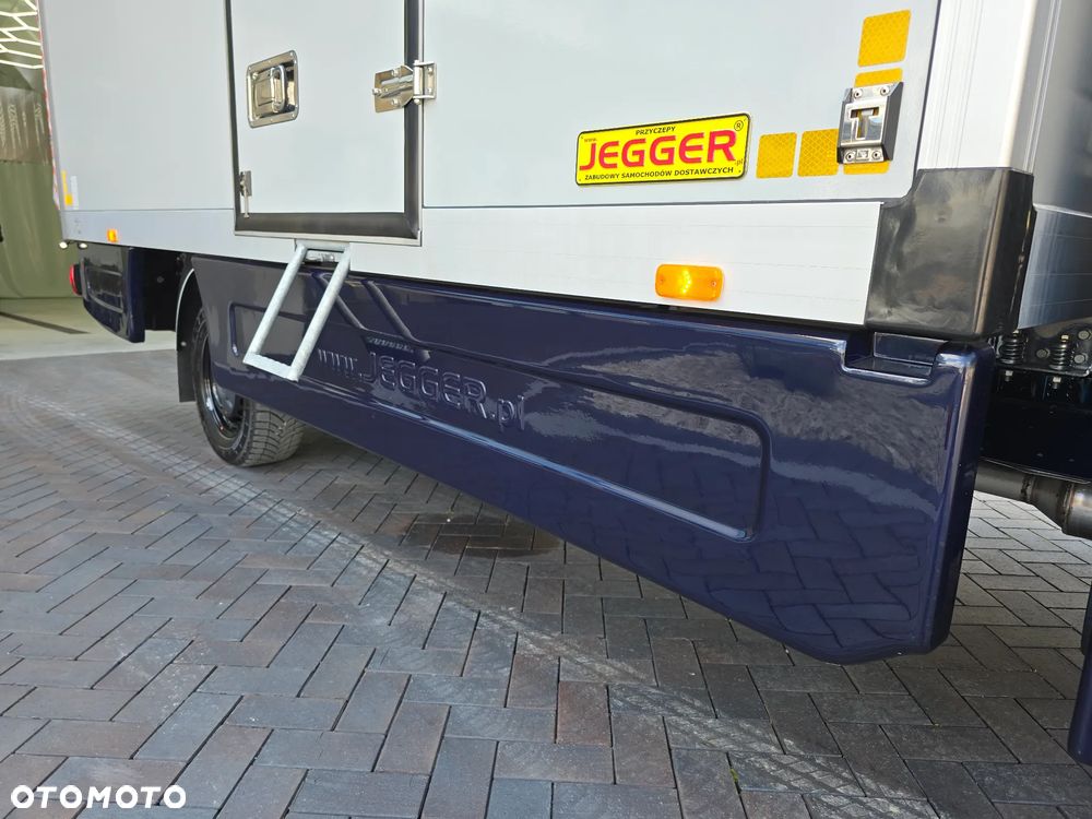 Mercedes-Benz SPRINTER 319 3.0 CDI KONTENER 4,28cmDługi 2,29cmSzero 2,24cmWysok + WINDA 750Kg 42Tyś km SERWIS DO OSTATNIEGO Km ASO MERCEDES-BENZ SALON PL STAN NOWY NOWY NOWY FABRYCZNA GWARANCJA - 25