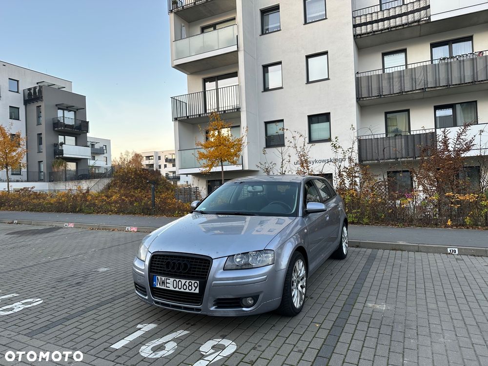 Audi A3 Sportback 1.6 FSI Attraction - 1
