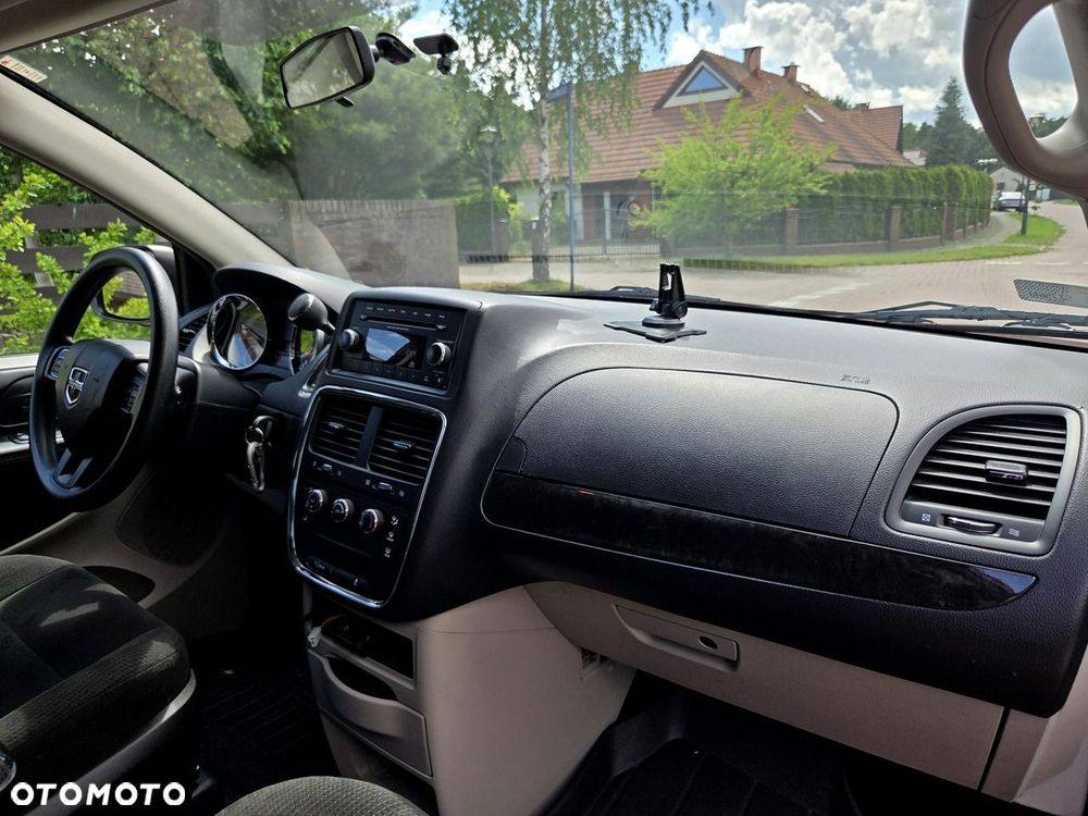 Dodge Grand Caravan 3.6 Express - 6