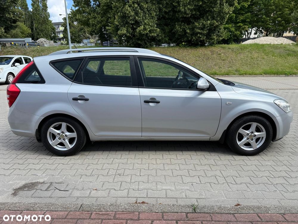Kia Ceed 1.6 Comfort - 13