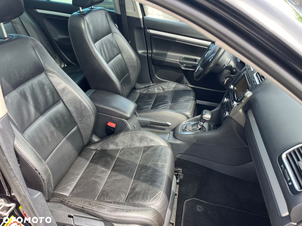 Volkswagen Golf 2.0 TDI DPF DSG Highline - 23