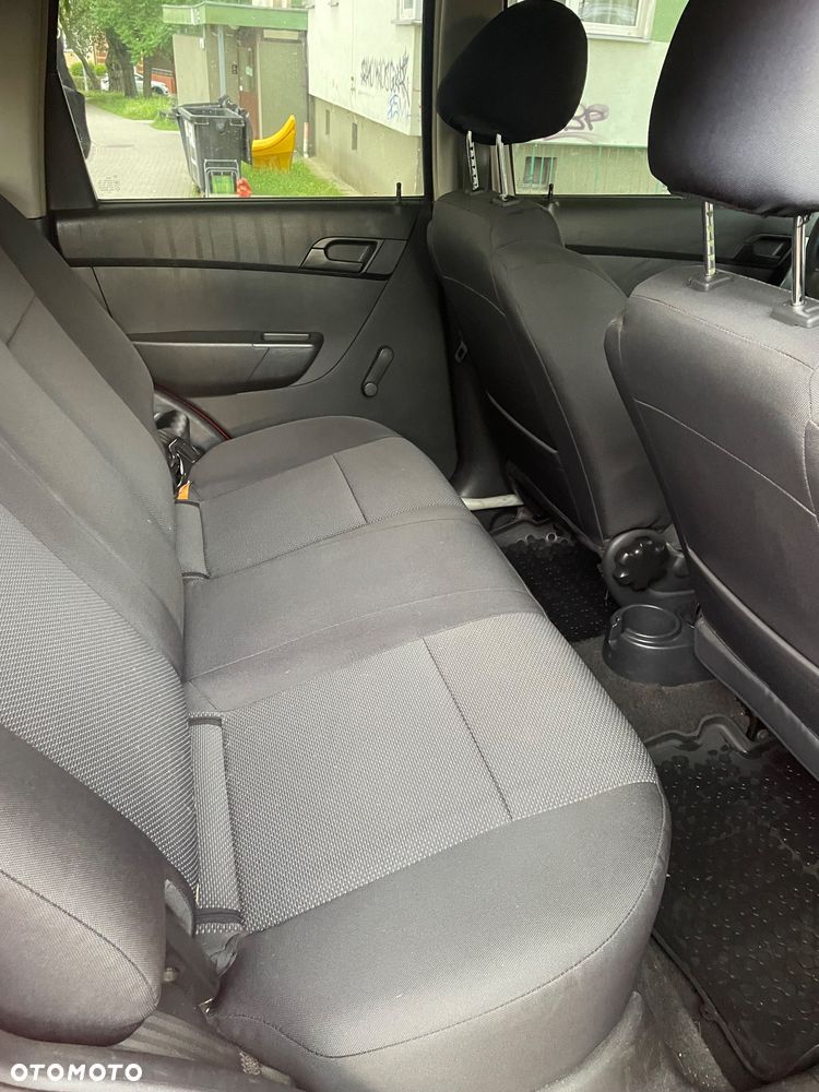 Chevrolet Aveo 1.2 16V LS - 9
