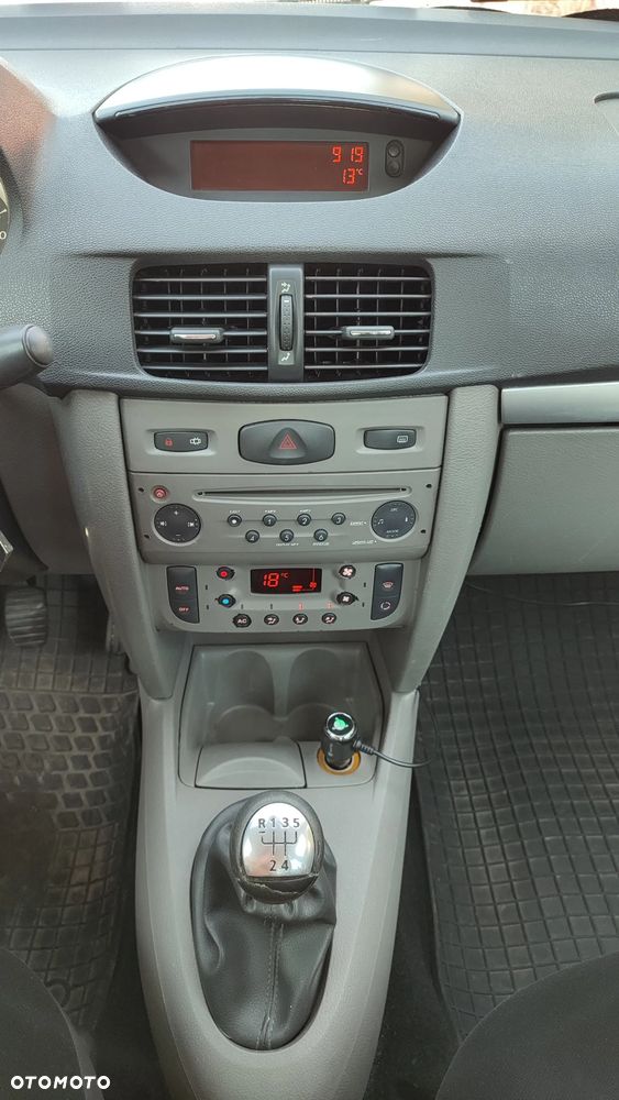 Renault Thalia - 12