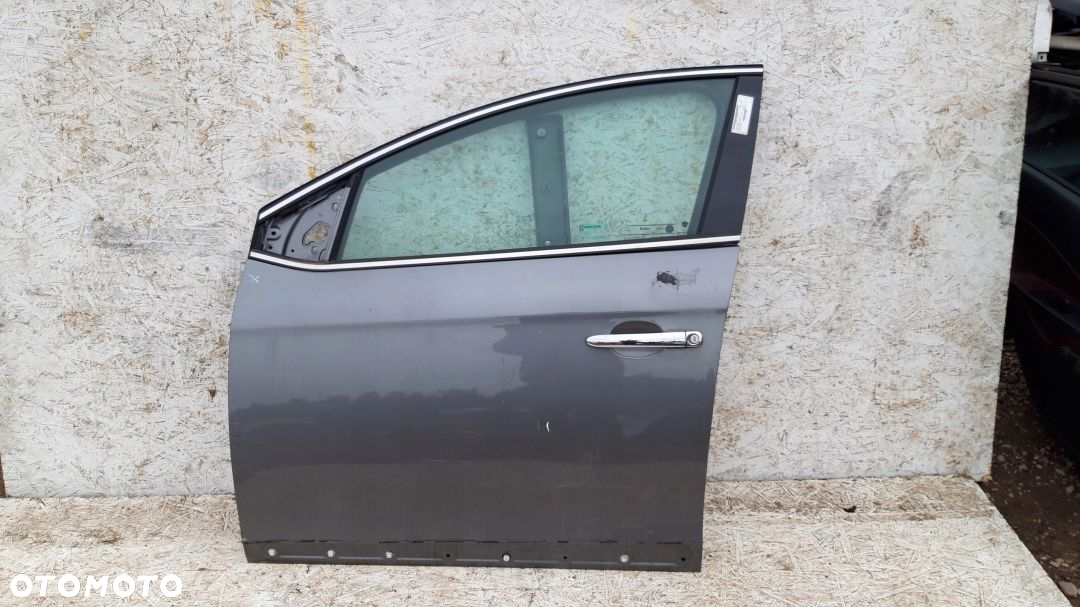 DRZWI PRZÓD PRZEDNIe lewe lancia delta - 2
