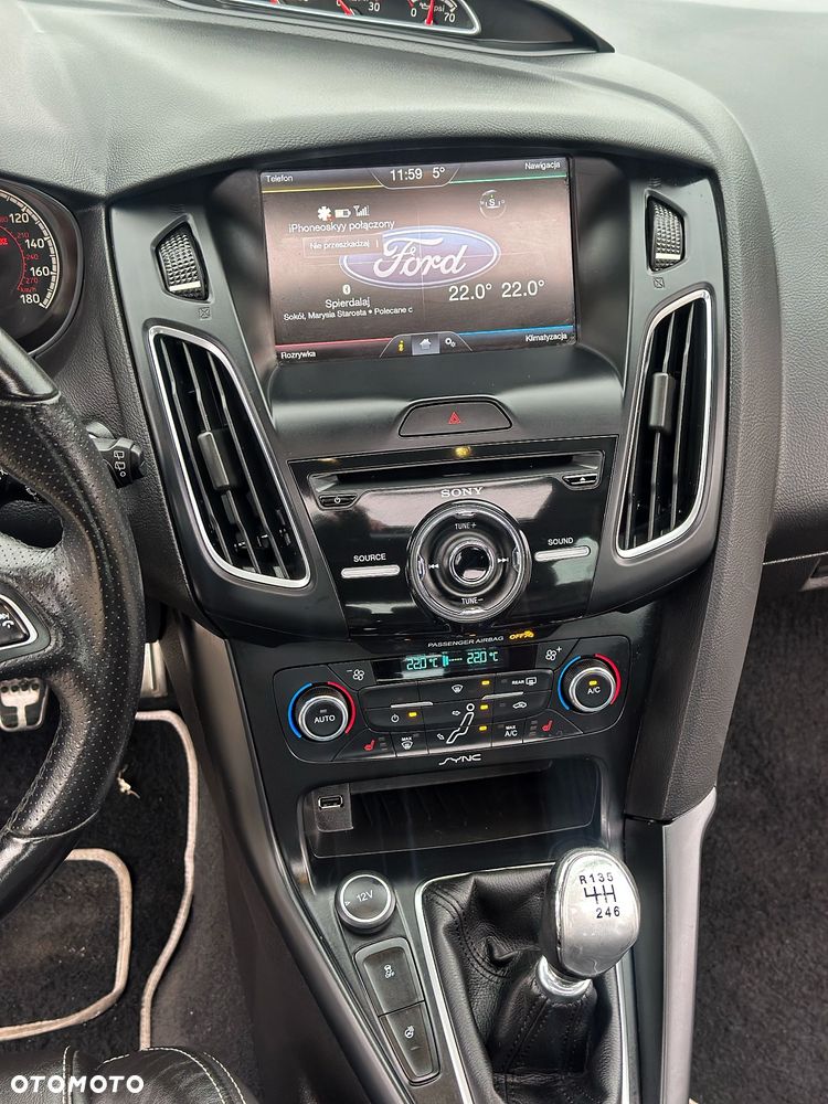 Ford Focus 2.0 EcoBoost ST mit Leder-Sport-Paket - 35