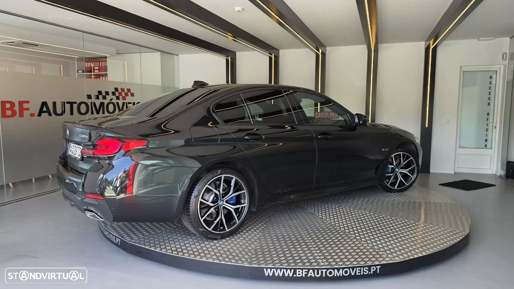 BMW 530 e Pack M - 19