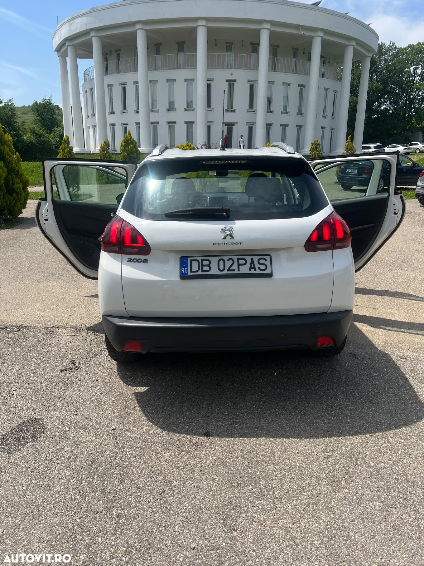 Peugeot 2008 - 7