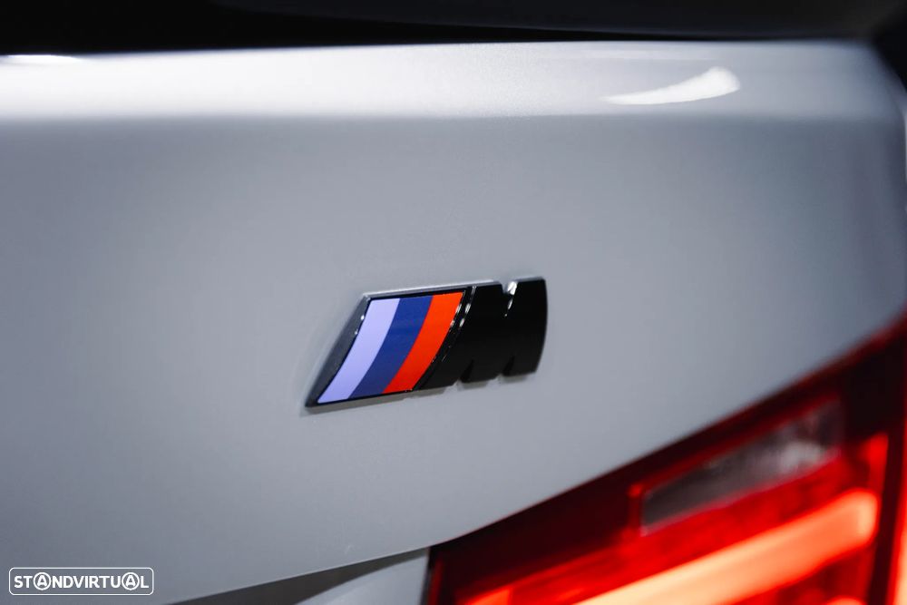 BMW 320 d Auto Pack M - 15