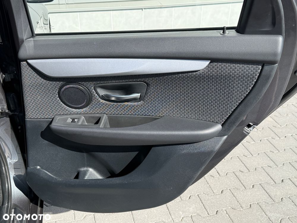 BMW Seria 2 216d Luxury Line - 36