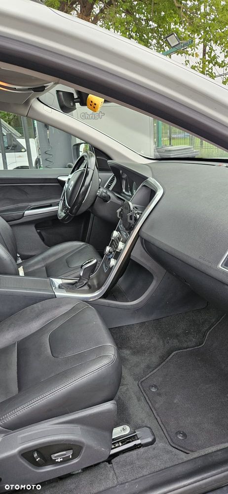 Volvo XC 60 D5 AWD Summum - 3