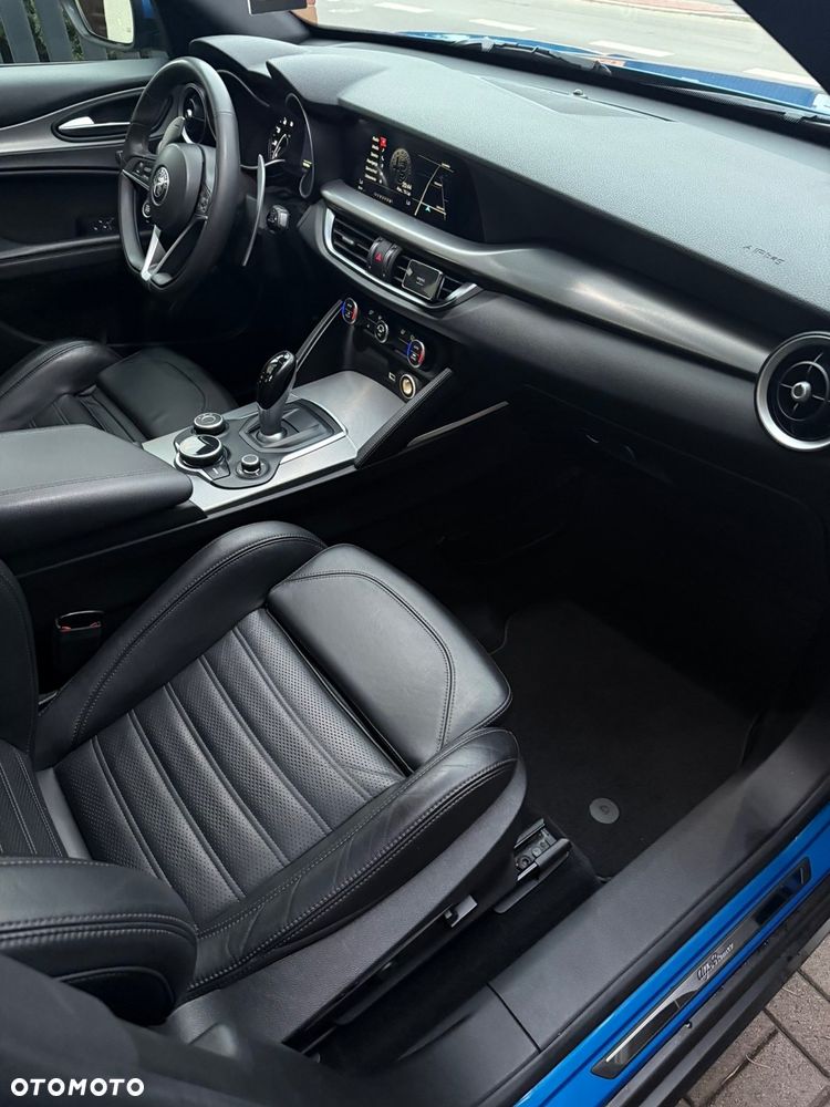 Alfa Romeo Stelvio 2.0 Turbo Veloce Q4 - 8