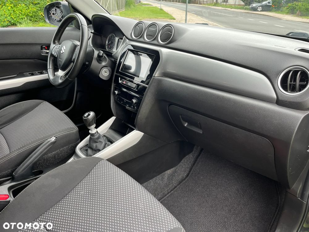 Suzuki Vitara - 18