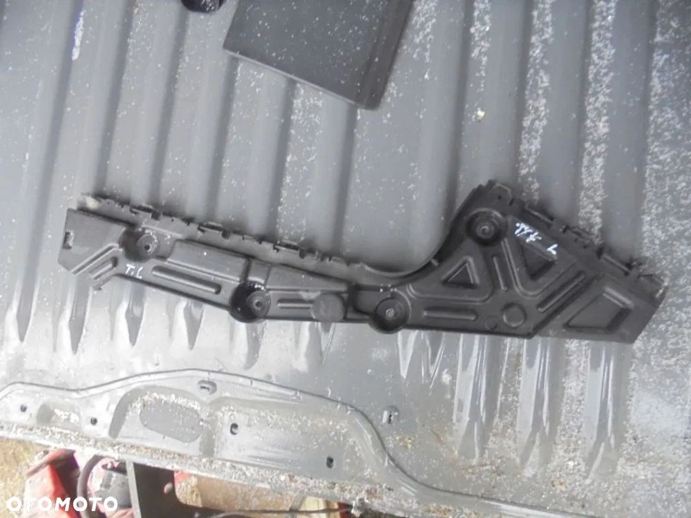 TRAFIC 3 VIVARO ŚLIZG LEWY ZDERZAKA TYŁ - 1