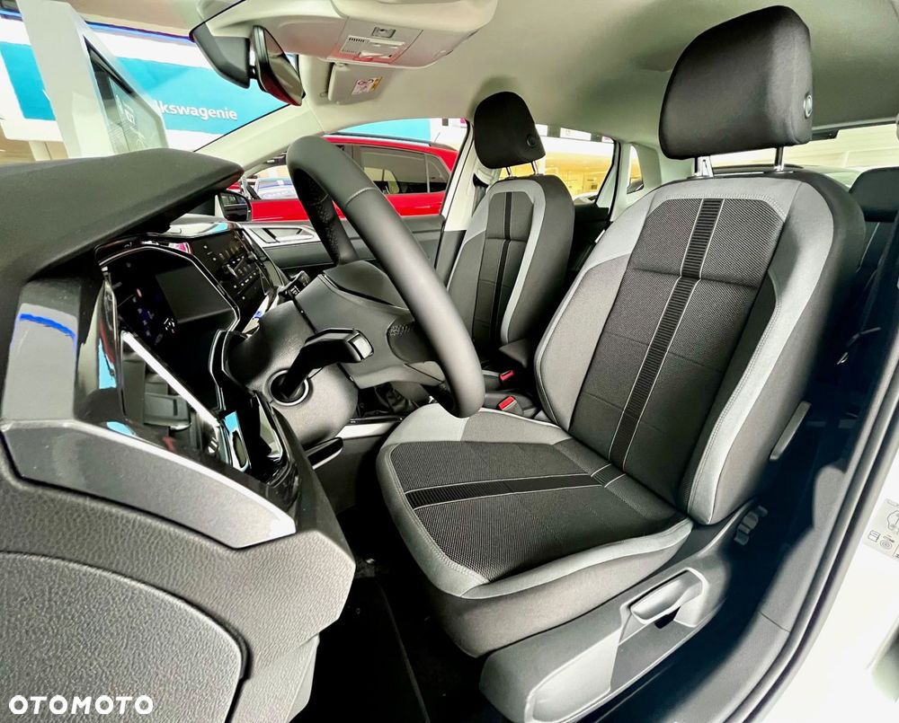 Volkswagen Polo - 8