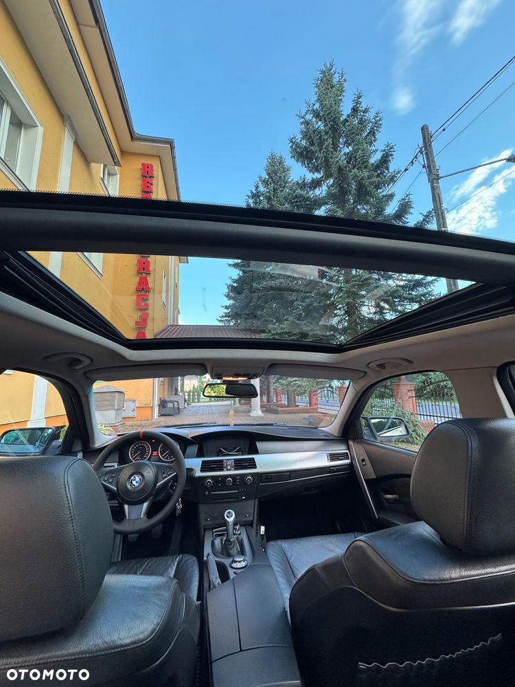 BMW Seria 5 525d - 10