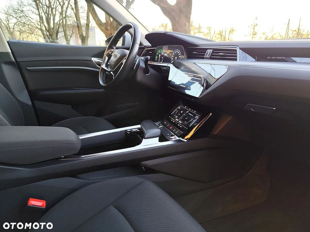 Audi e-tron 50 Quattro - 11