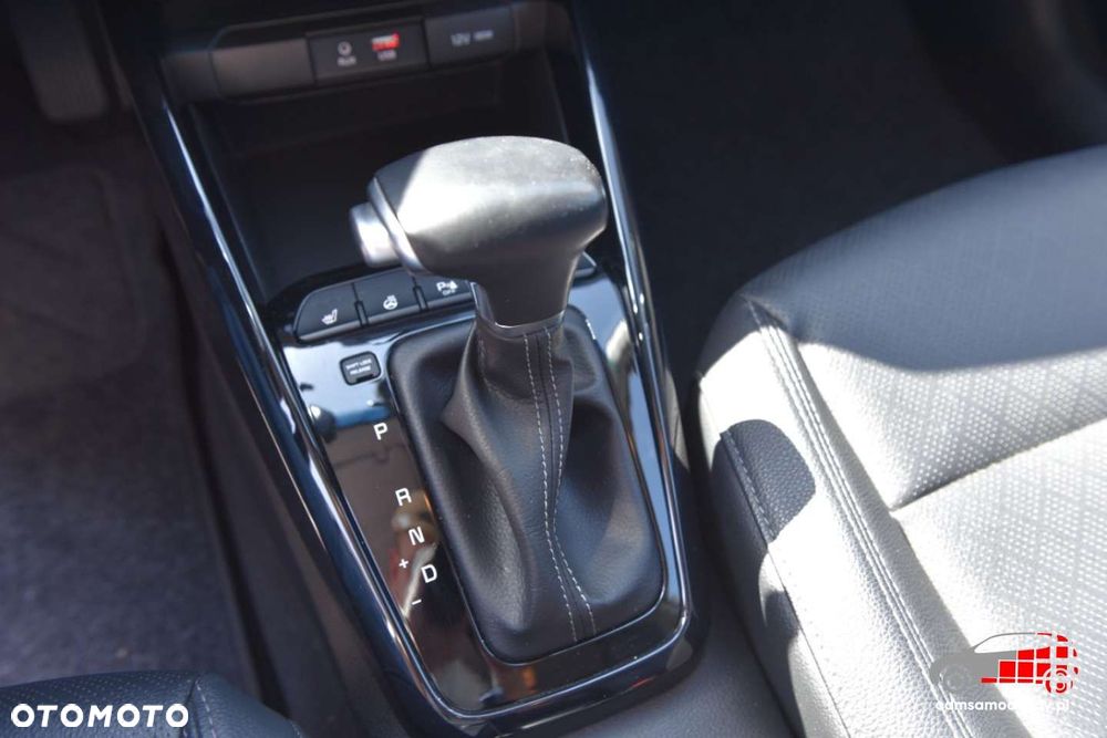 Kia Stonic - 32