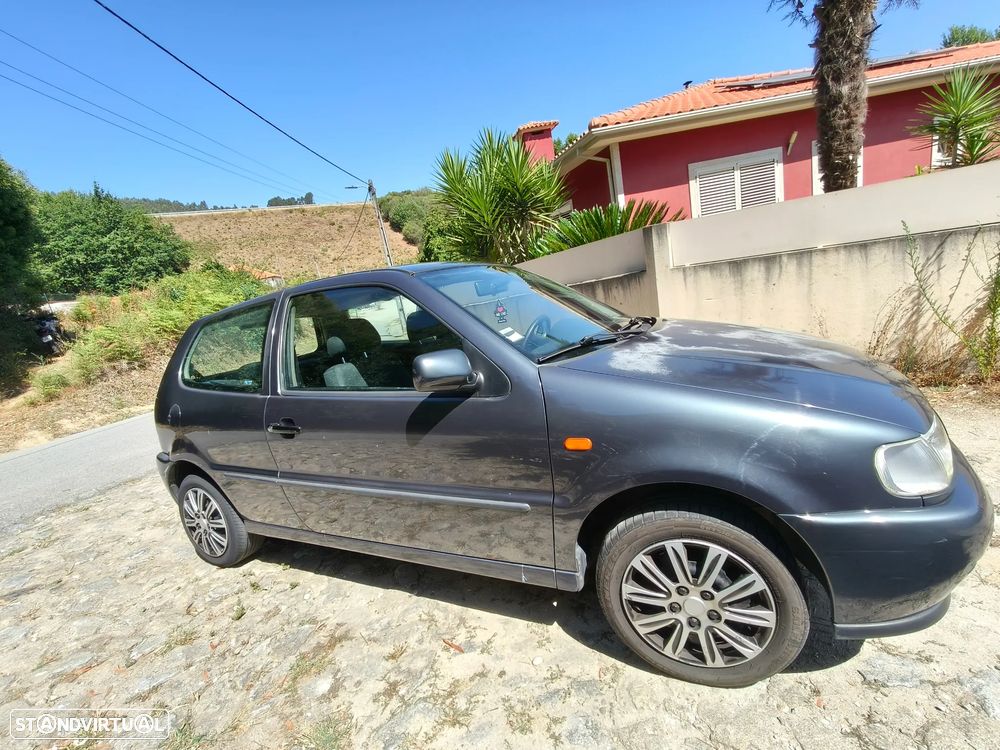 VW Polo - 2