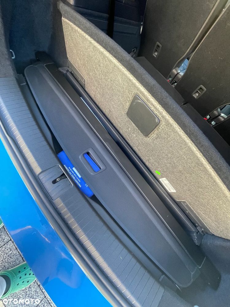 Volkswagen Touran - 25