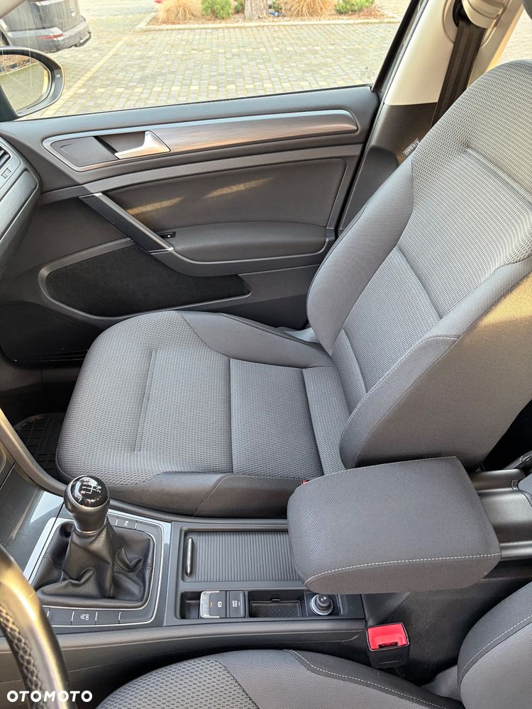 Volkswagen Golf 1.6 TDI BMT Comfortline - 24