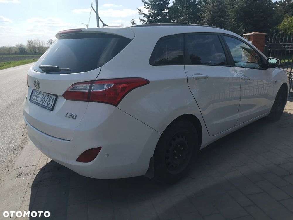 Hyundai i30 1.6 CRDi Classic - 4