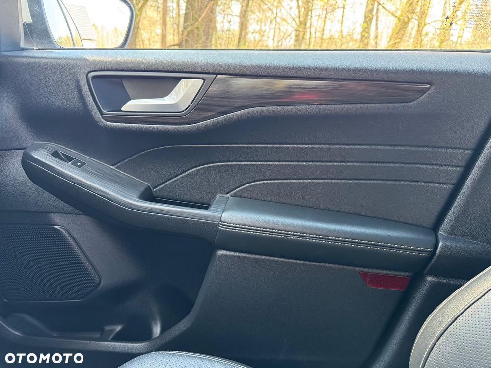 Ford Kuga 2.5P PHEV FWD Vignale - 17