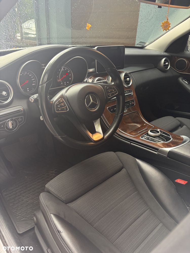 Mercedes-Benz Klasa C 200 4-Matic 7G-TRONIC - 8