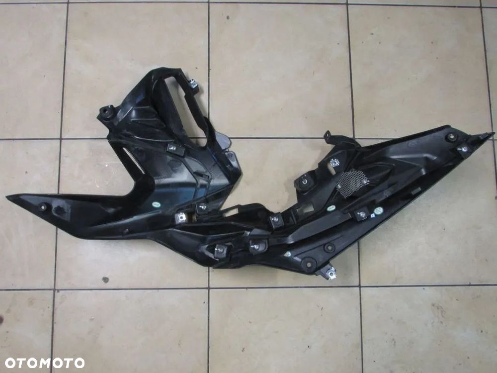Benelli TRK 502X owiewka osłona boczek prawy - 3
