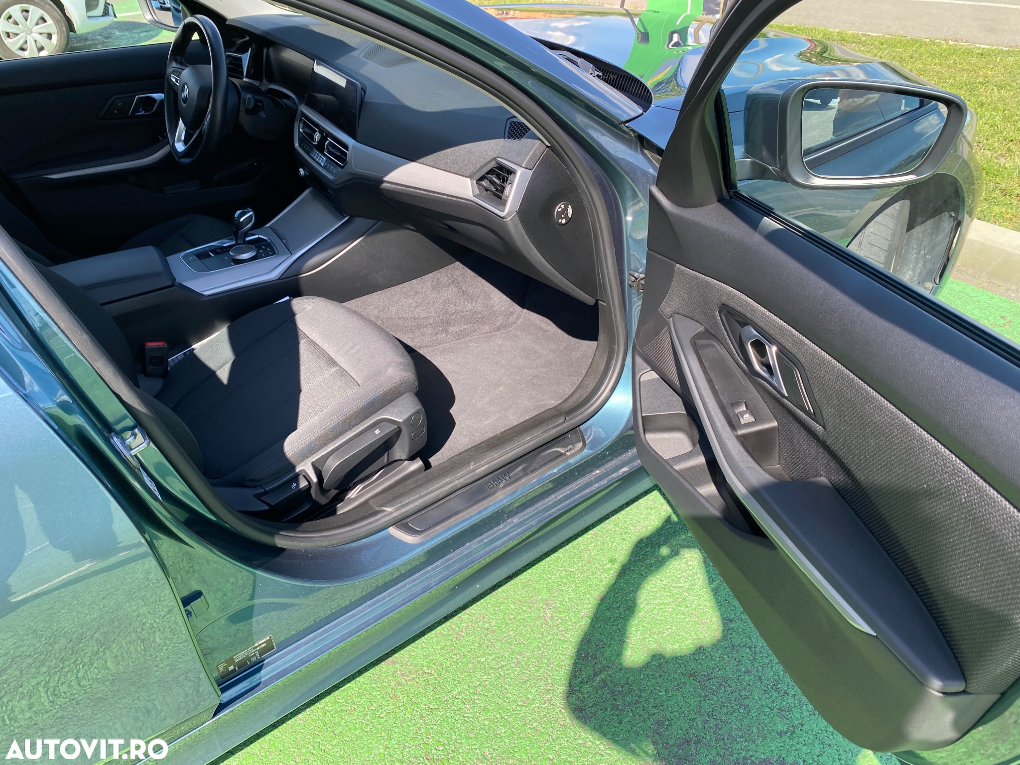 BMW Seria 3 330e Aut. Advantage - 9
