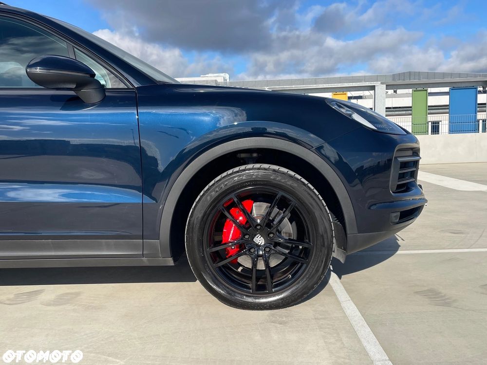 Porsche Cayenne Platinum Edition - 16