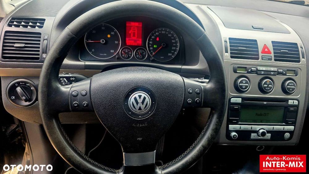 Volkswagen Touran - 21