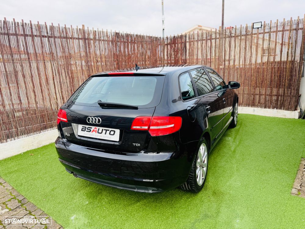Audi A3 Sportback 1.6 TDI Attraction S tronic - 8