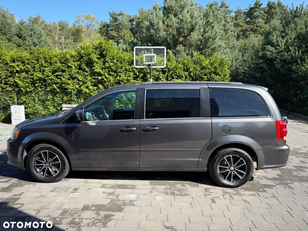 Dodge Grand Caravan 3.6 R/T - 7