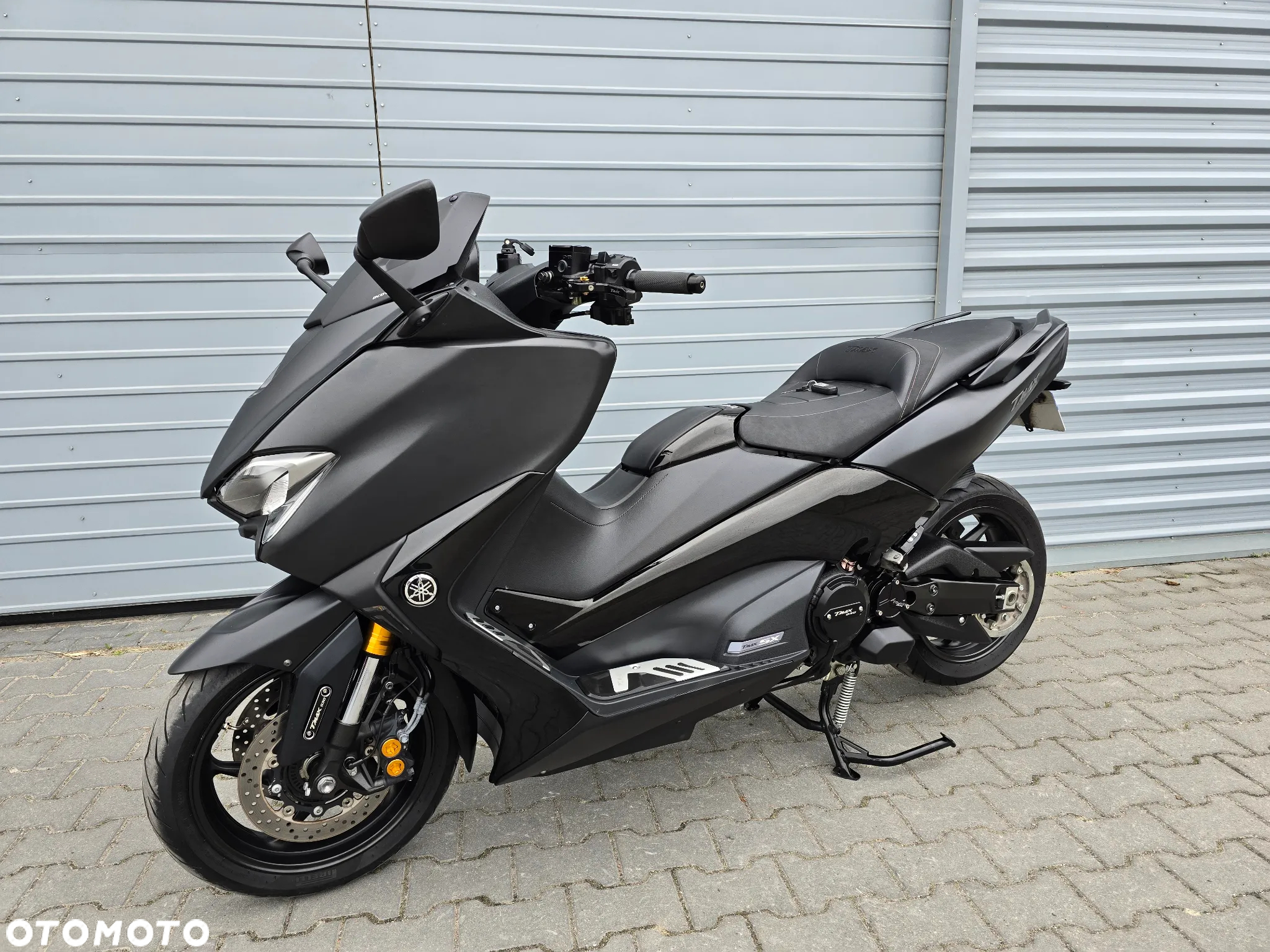 Yamaha Tmax - 18