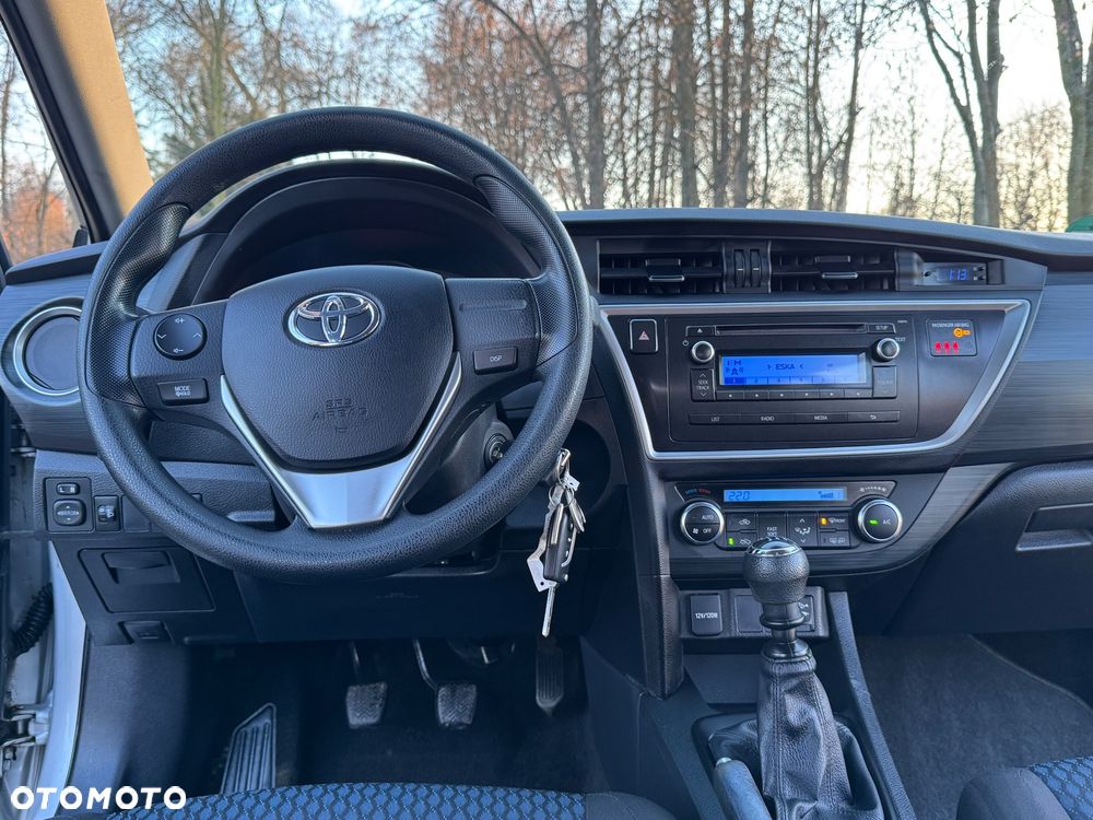 Toyota Auris 1.33 Dual-VVT-i Cool - 37