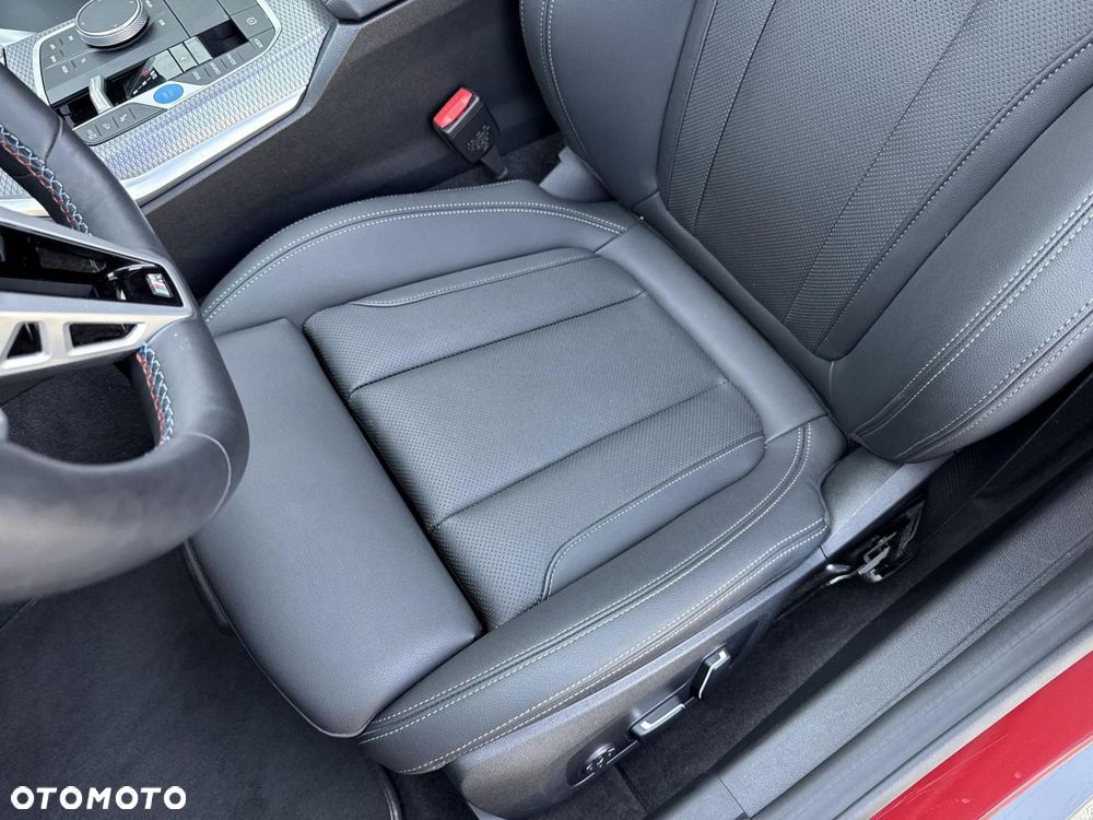 BMW i4 - 15