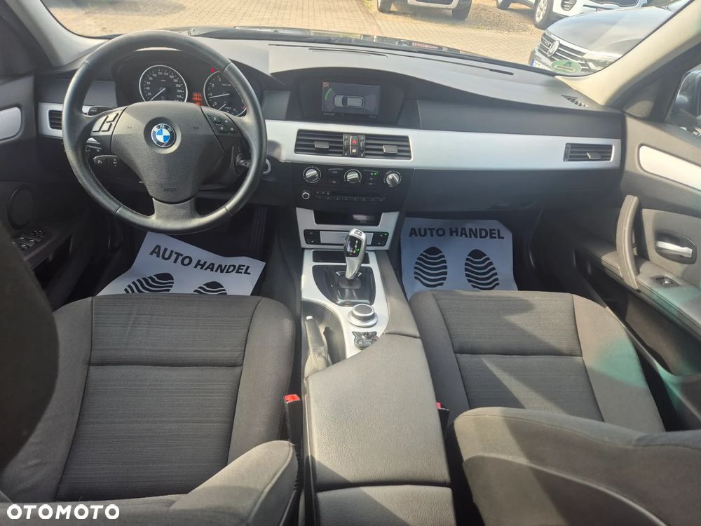BMW Seria 5 525i - 10