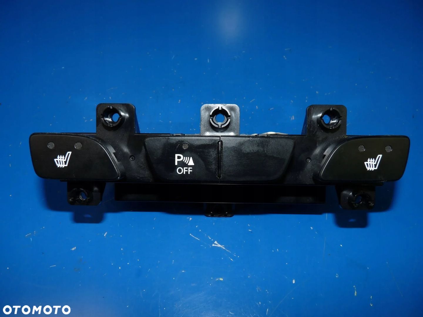 Hyundai ix35 PANEL PRZEŁĄCZNIK PODGRZEWANIA FOTELI - 1