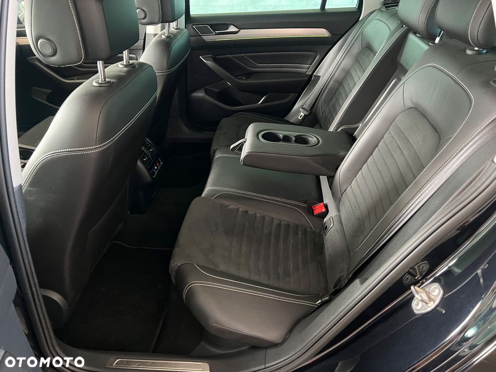 Volkswagen Passat 2.0 TDI EVO Business - 19