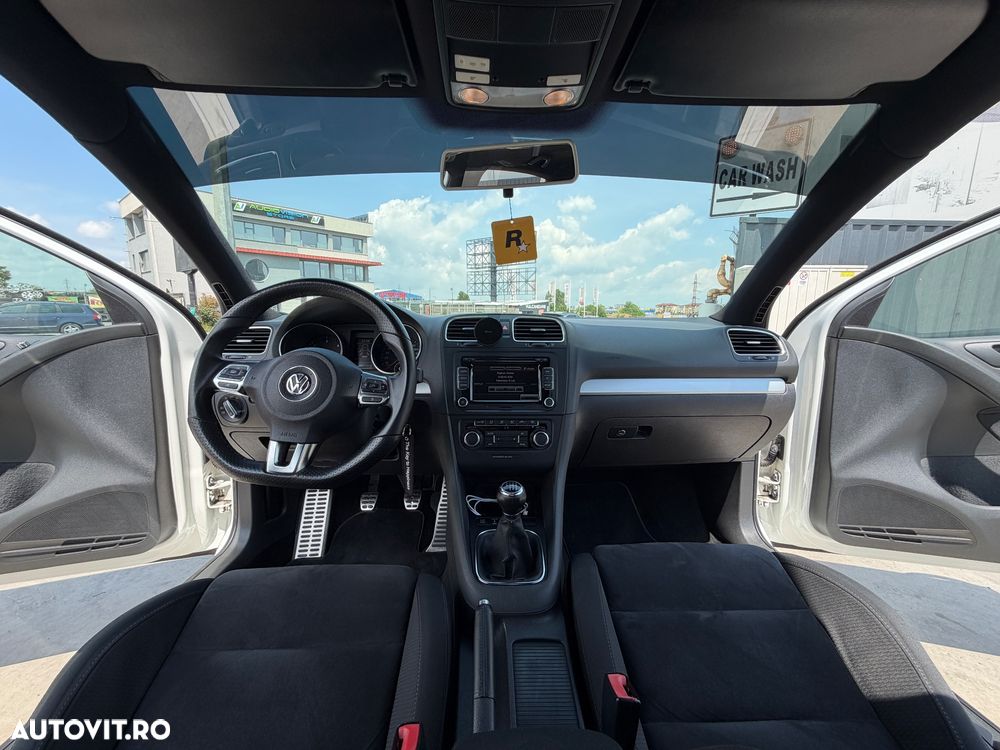 Volkswagen Golf 2.0 TDI Highline 4Motion - 15