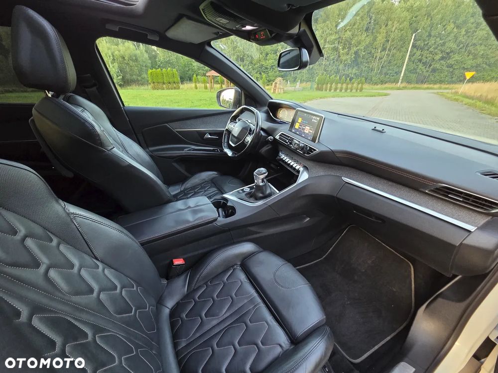 Peugeot 5008 - 35
